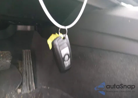 2013 BMW 328I xDrive из США, поврежденный, VIN WBA3B5G59DNS01228